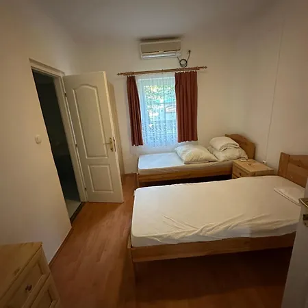 Apartman Hátsó Udvar Kuckó Kunfehértó