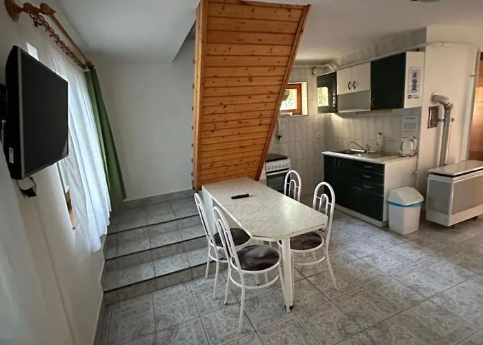 Hátsó Udvar Kuckó Apartman